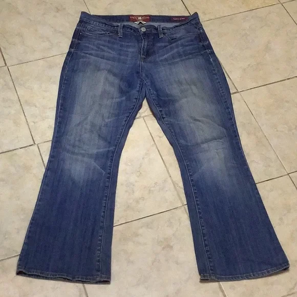 🍀Lucky brand women’s jeans🍀💙 - Picture 5 of 8